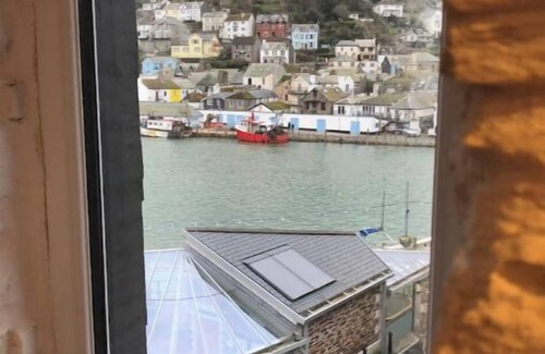 West Looe House | Quayside house with fabulous river views