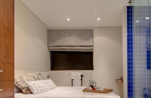 Durban Point Apartment | Quayside Waterfront Apartment