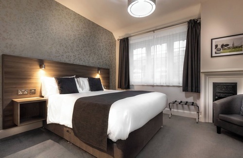 Salisbury House | Qudos