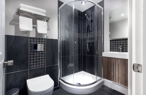 Salisbury House | Qudos