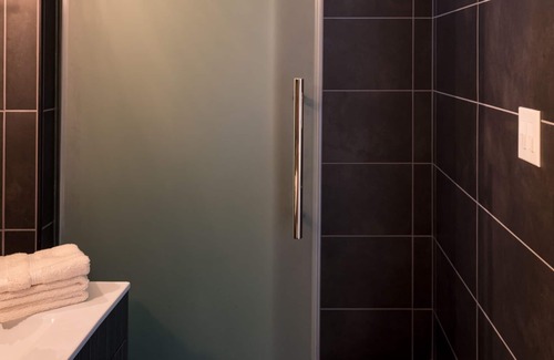 Lower Queen Anne Apartment | Queen Anne New Design Studio, 8days max.