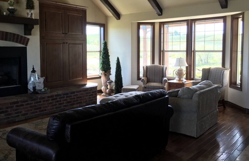 Yakima House | Queen bed with full bath in our home. Beautiful views of the Yakima valley.