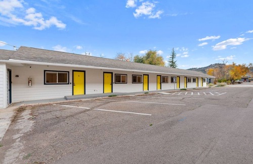 Spearfish Apartment | Queen City Inn and Extended Stay #1