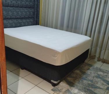 Pretoria House | Queen Guest House