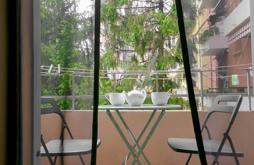 Saragozza-Porto Apartment | Queen Home Bianca - Two Bedroom Apartment, Sleeps 6