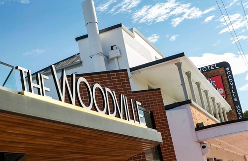 Woodville South House | Queen Lizzy Townhouses - 6