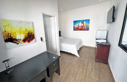 Tamarindo Hotel | Queen Room #4 for 2 people