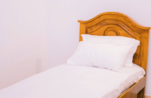 Katana Villa | Queen Room With Balcony View + 2 Single Size Beds