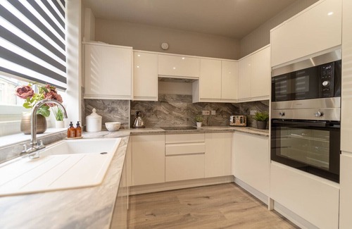 Nelson House | Queen`s Cottage Barrowford