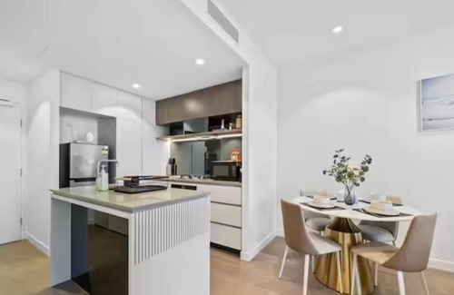 Brisbane Central Business District Apartment | Queen's Residence -Brand New Apt Lvl 20