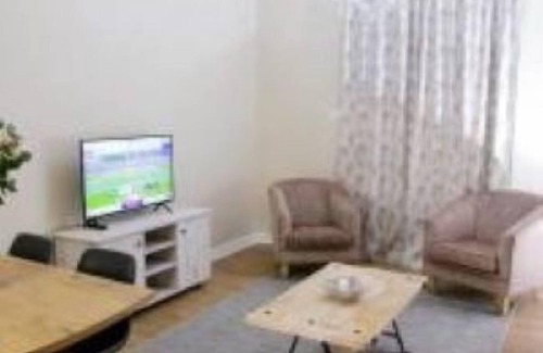 Oudtshoorn Apartment | Queen's Residences by BON Hotels
