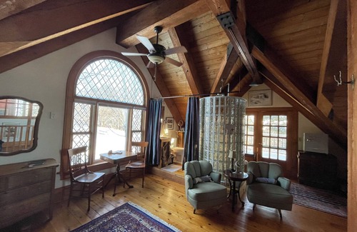 Bayfield Bed & Breakfast | Queen's View B&B- Betty's Room, Lake Views, Sauna, Pool, Garden, Bayfield, WI