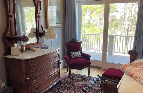 Bayfield Bed & Breakfast | Queen's View B&B- Queen's Room, Sauna, Pool, Garden, Lake Views, Bayfield, WI