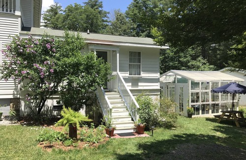 Flat Rock Apartment | Queen Suite in Historic House, Private Entrance