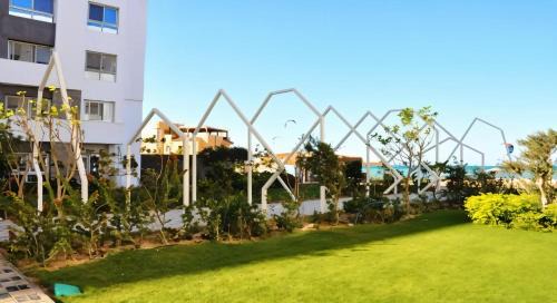 Al Ahyaa Resort | Queen T Fanadir Suites All Inclusive Resort