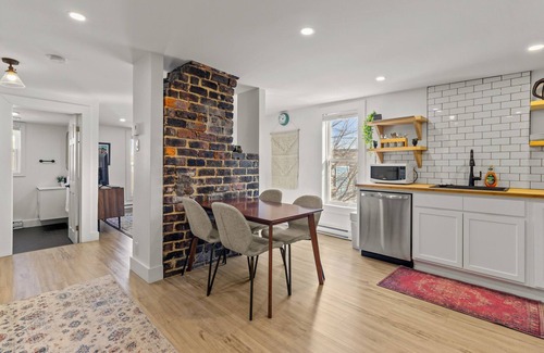 Downtown St. John's Apartment | Queen Top Suite | 2BR | Free Parking | Modern