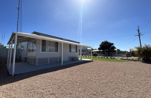 Moonta Bay Apartment | Queens Corner - Freshly Renovated Home in Moonta Bay