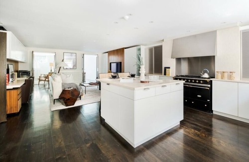 Brompton & Hans Town House | Queens Gate Estate (QGE283)
