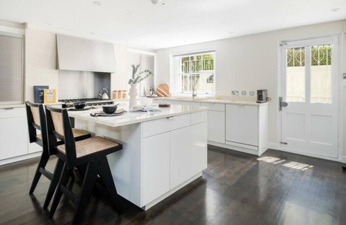 Brompton & Hans Town House | Queens Gate Estate (QGE283)