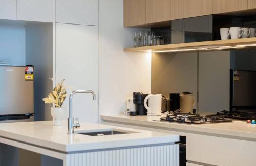 Brisbane Central Business District Apartment | Queens Home - New on Casino