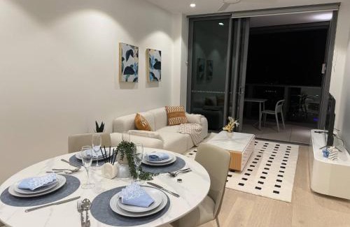 Brisbane Central Business District Apartment | Queens Home - New on Casino