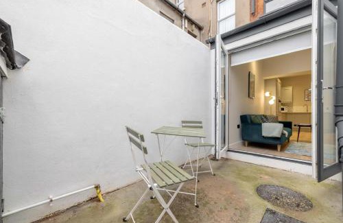 Queens Quarter Apartment | Queens Spacious 3 BDR & 2 BDR by Citygo Apartments