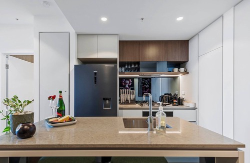Brisbane Central Business District Apartment | Queens Wharf Luxe Retreat -Brisbane CBD, Pool, Spa