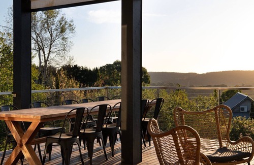 Daylesford House | Queensberry Hill View- luxury group retreat with heated pool