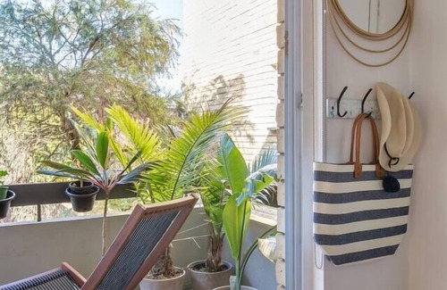 Queenscliff Apartment | Queenscliff Beach Pad Explore the Northern Beaches