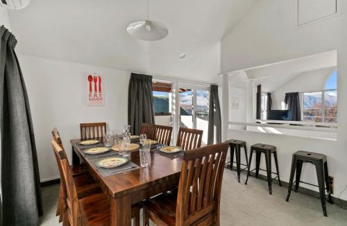 Fernhill House | Queenstown Haven - Queenstown Holiday Home
