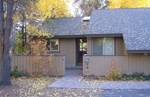 Sunriver Condo | Quelah 70 Condo in Sunriver-Ideal Location! DCCA 950