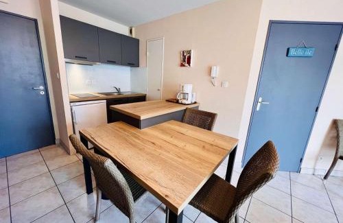 Quiberon Apartment | Quiberon - Appartement 2P 33m² avec aperçu mer, balcon, parking et animaux acceptés - FR-1-478-112
