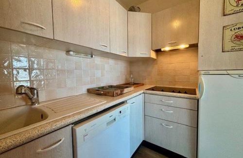 Quiberon Apartment | Quiberon - Studio rénové 33m² avec Balcon, Parking et Animaux acceptés - FR-1-478-121