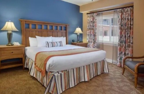 Gatlinburg Resort | Quick trip for July 4-7, 2023, 1 Bedroom in downtown Gatlinburg!