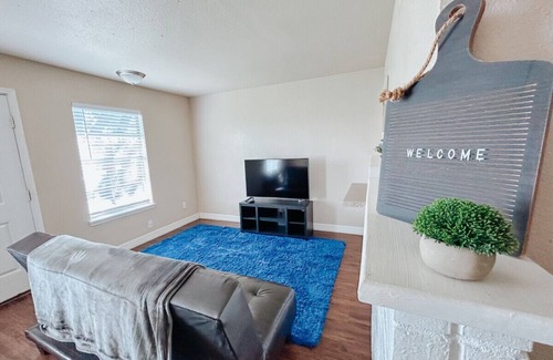 Central City Apartment | Quick Trip to Beach & Downtown, Workforce Housing
