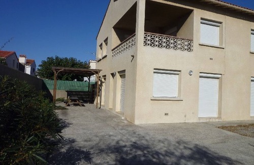 Le Grand Large Apartment | Quiet 1-bedroom apartment with terrace and parking - 400m from the beach