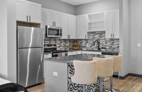 South Nashville Apartment | Quiet 1BR Apt - 8min to Broadway, Free Parking!