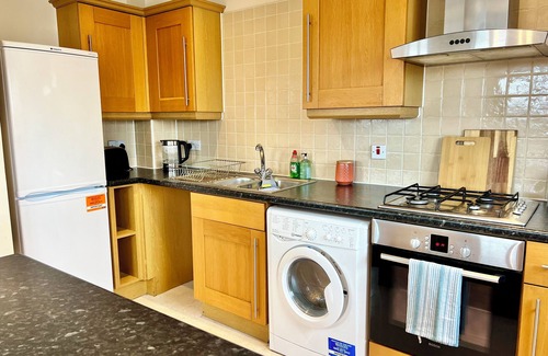 Hatfield Apartment | Quiet 2-bed w/gated parking in Hatfield