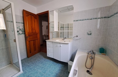 Montbrun-les-Bains House | QUIET 2-BEDROOM VILLA