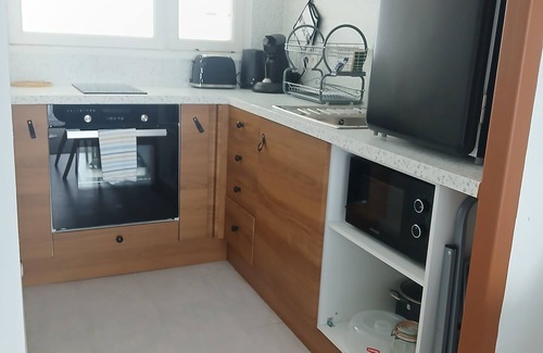 Roscoff Apartment | Quiet 2* studio, near the center, wooded residence