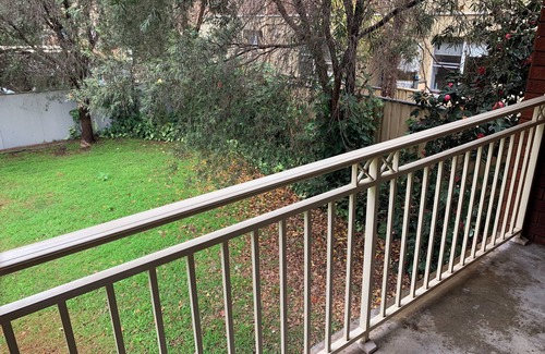 Wollongong CBD Apartment | Quiet 2BR Wollongong Apartment- Walk to Beach&Mall