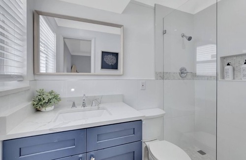 Lighthouse Point House | Quiet 3/3 Located Close to Beaches Downtown Boca Raton