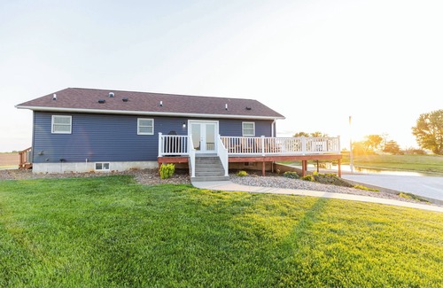 Van Buren County House | Quiet 3 bedroom house on 11 acres with 3 acre fully stocked private pond.