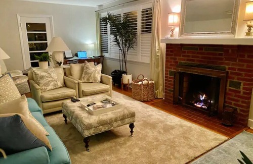 Boonsboro House | Quiet 3 BR Brick Cottage Convenient Location