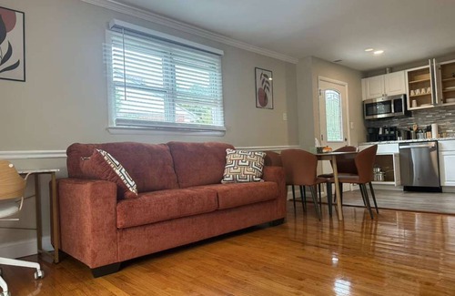 Aspen Hill House | Quiet 3BD/2BA PetFriendly Duplex Sleeps 9, PrivatePatio Workspace & AmpleParking