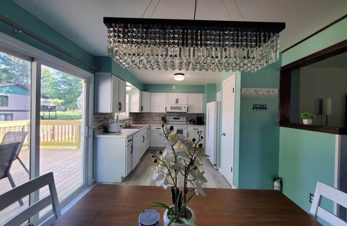 Eau Claire House | Quiet 3BR/2BA Near Mall, Shopping Centers, & I-94