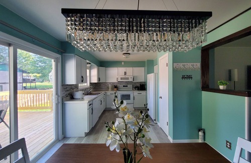 Eau Claire House | Quiet 3BR/2BA Retreat Near Eau Claire Mall & Shopping - Perfect for Families!