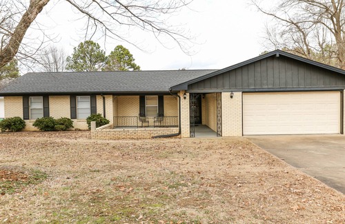 Clarksville House | Quiet, 4-bed home with a park view.
