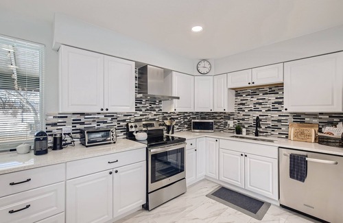 Lamar Heights Area House | Quiet 4BR/2B home near downtown denver & attractions