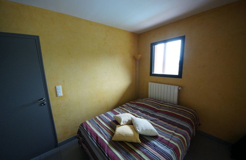 Le Bar-sur-Loup Villa | Quiet 6-person family home with swimming pool